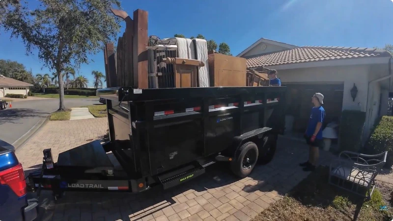 Residential junk removal truck — Peoria, IL
