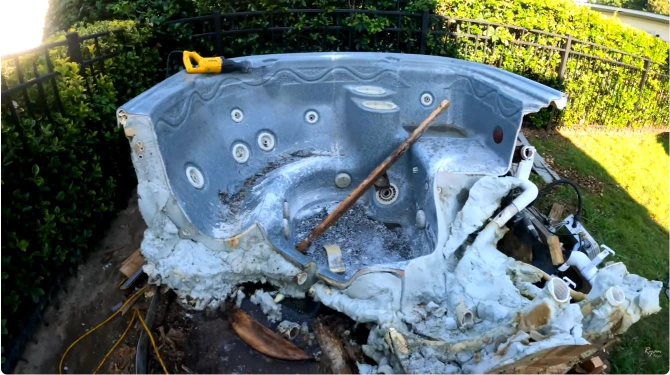 Step-by-step hot tub removal process in Peoria, IL — RiverCity Junk Removal